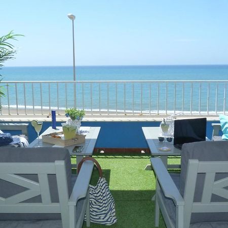 הוילה צ'ילצ'ס La Casa De La Playa מראה חיצוני תמונה